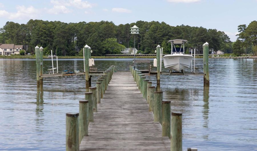 11114 SPRING BRANCH Ln, Berlin, MD 21811 - 6 Beds, 7 Bath