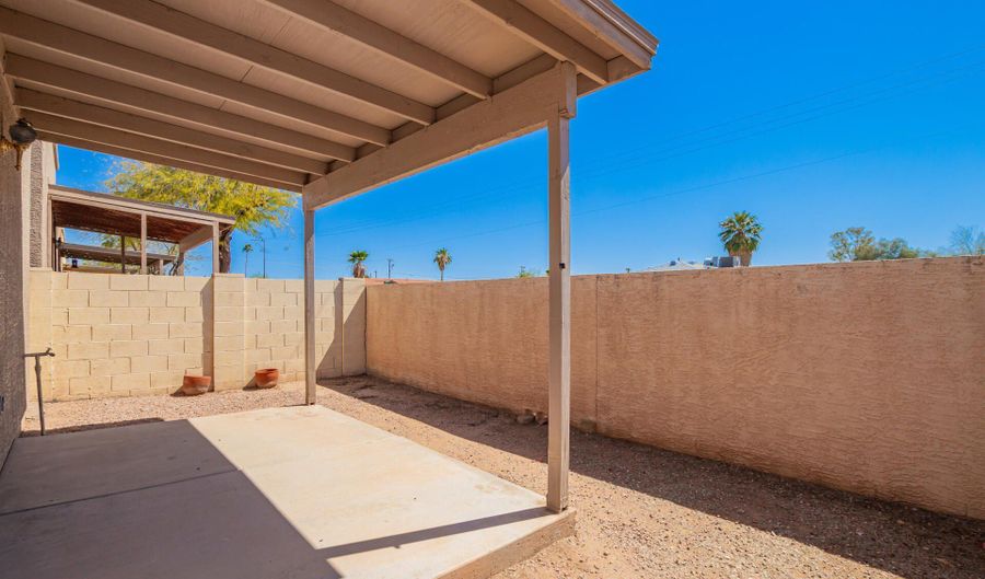 761 E PEPPER Dr, Casa Grande, AZ 85122 - 3 Beds, 2 Bath