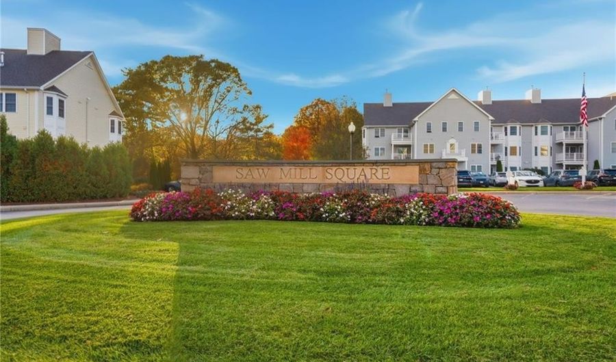 40 Saw Mill Dr 204, North Kingstown, RI 02852 - 2 Beds, 2 Bath