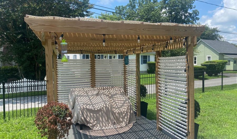 2 OAK St, Bridgeville, DE 19933 - 2 Beds, 1 Bath