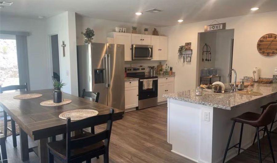 2408 Pesuna Dr, Bullhead City, AZ 86442 - 3 Beds, 2 Bath