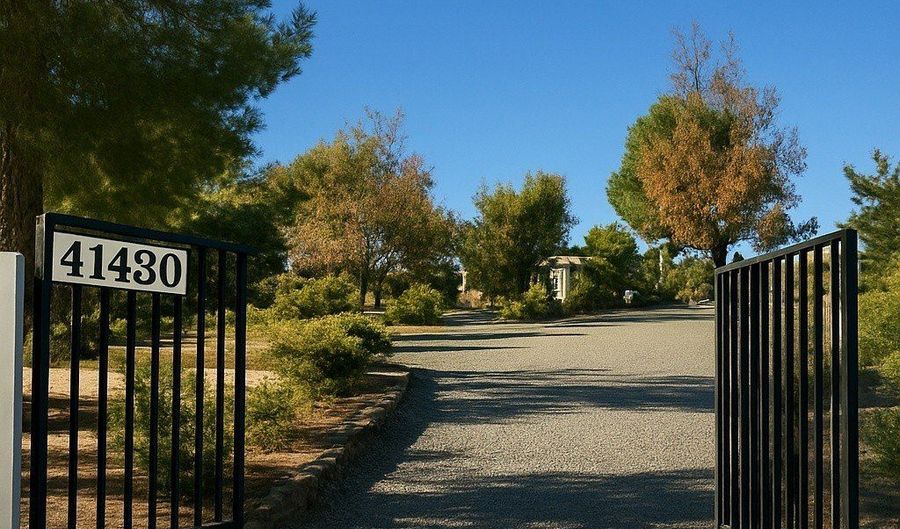 41430 Rolling Hls, Aguanga, CA 92536 - 3 Beds, 3 Bath