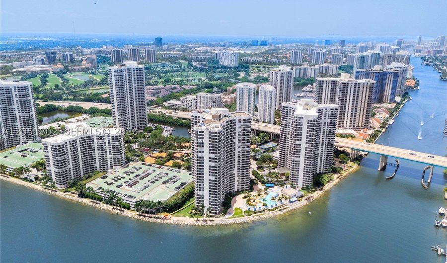 3600 Mystic Pointe Dr 1816, Aventura, FL 33180 - 1 Beds, 2 Bath