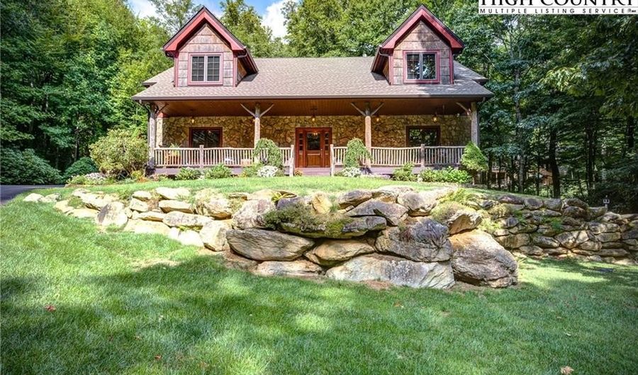 161 Cobblestone Bridge Ln, Banner Elk, NC 28604 - 3 Beds, 3 Bath