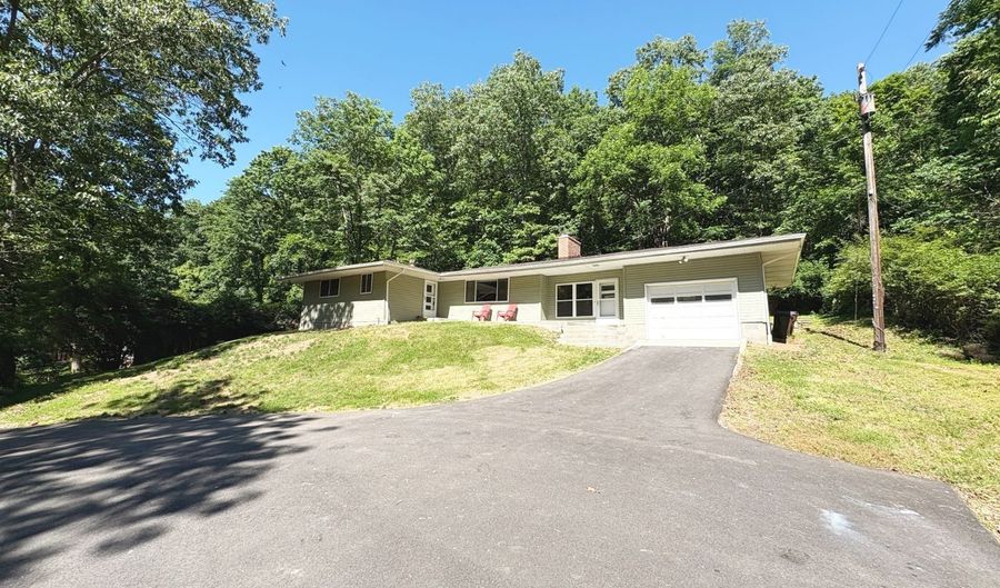 7 Cable Ln, Athens, OH 45701 - 3 Beds, 2 Bath