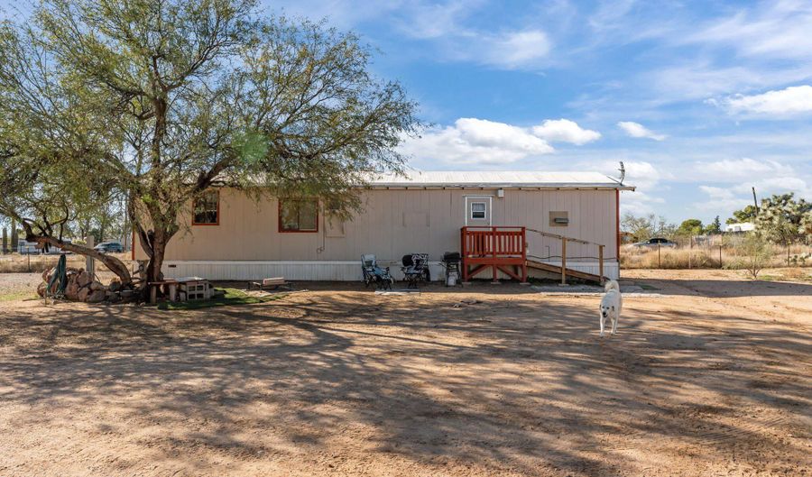 22590 W PACIFIC St, Congress, AZ 85332 - 2 Beds, 1 Bath