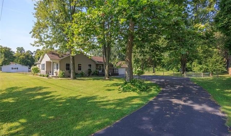 9188 Marsh Rd, Algonac, MI 48001 - 3 Beds, 2 Bath