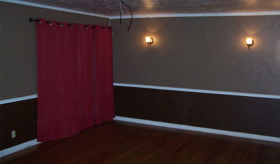 802 N Powell Pkwy, Anna, TX 75409 - 5 Beds, 2 Bath