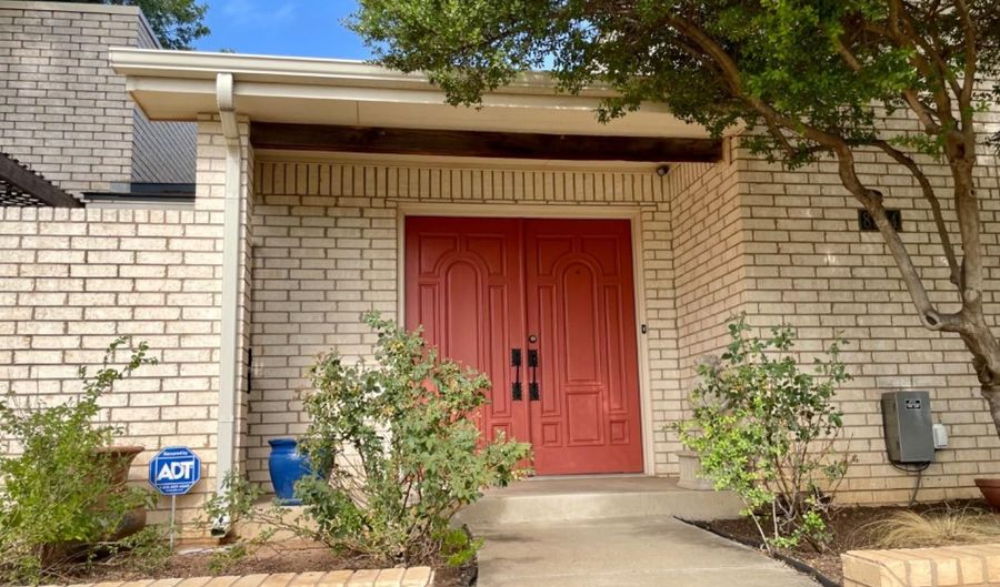 8314 Raleigh Ave, Lubbock, TX 79424 - 2 Beds, 2 Bath