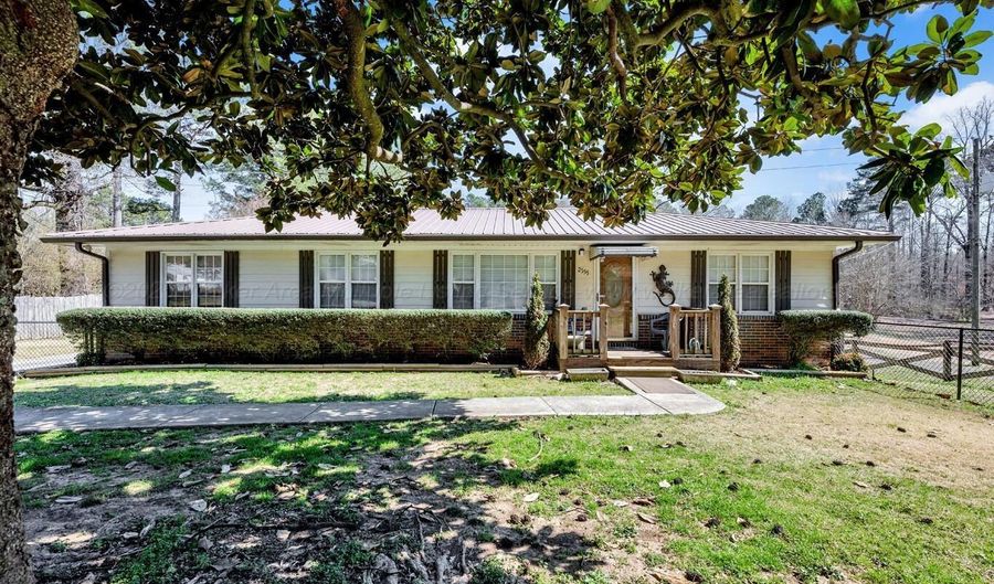 2555 SHADY GROVE Rd, Adamsville, AL 35005 - 3 Beds, 2 Bath