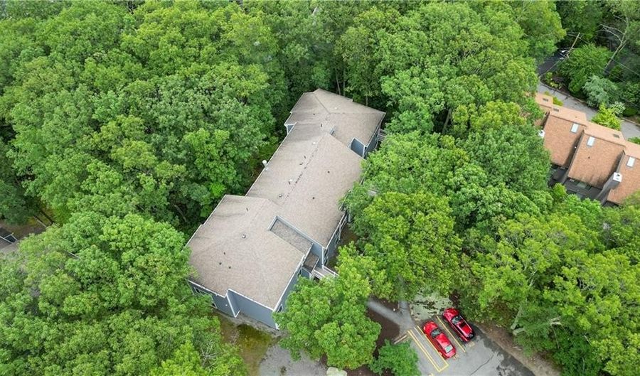 7 Wake Robin Rd 407, Lincoln, RI 02865 - 2 Beds, 1 Bath