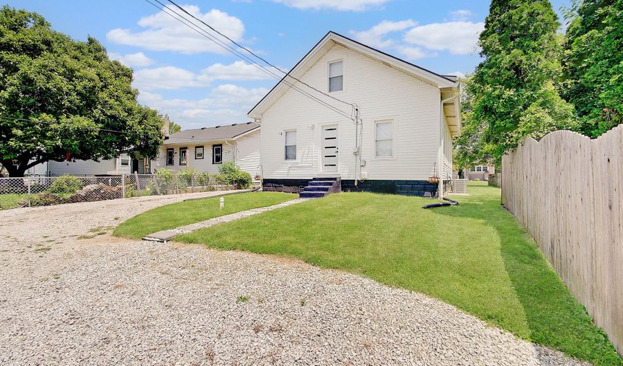 238 N 17th Ave, Beech Grove, IN 46107 - 3 Beds, 2 Bath
