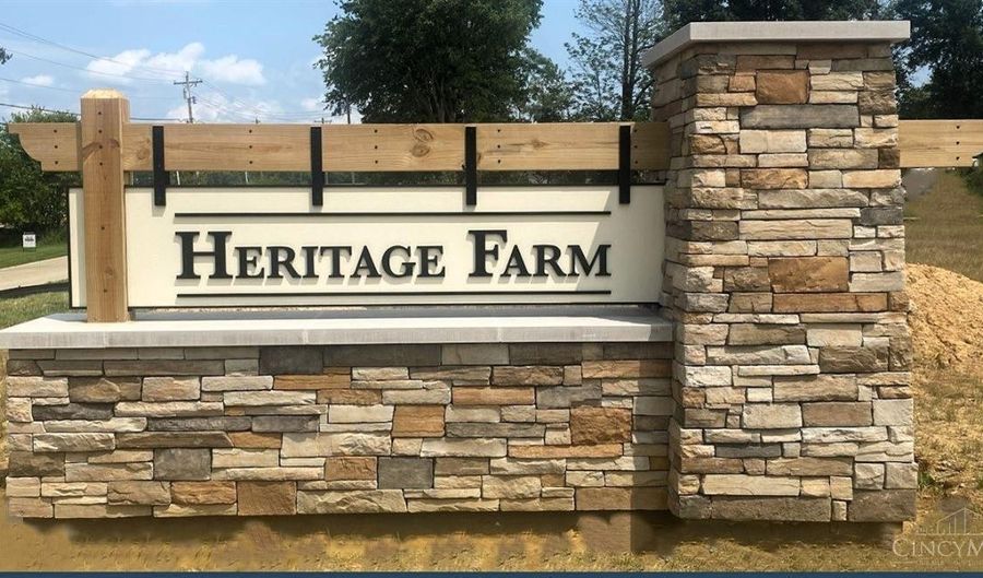 3677 Heritage Farm Ln, Batavia, OH 45103 - 3 Beds, 3 Bath
