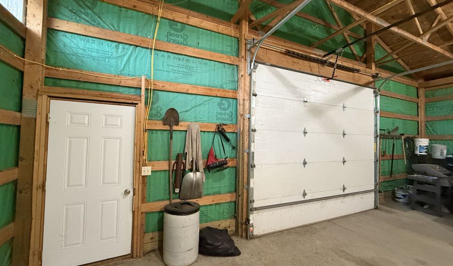 39494 165th St, Ashton, SD 57424 - 4 Beds, 2 Bath