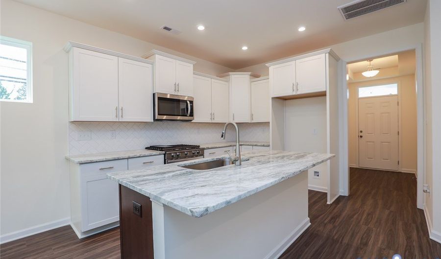10299 Szalay Ln, Ashland, VA 23005 - 3 Beds, 3 Bath