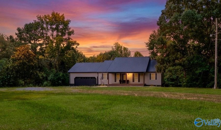 1315 Old Sheffield Gap Rd, Attalla, AL 35954 - 3 Beds, 2 Bath