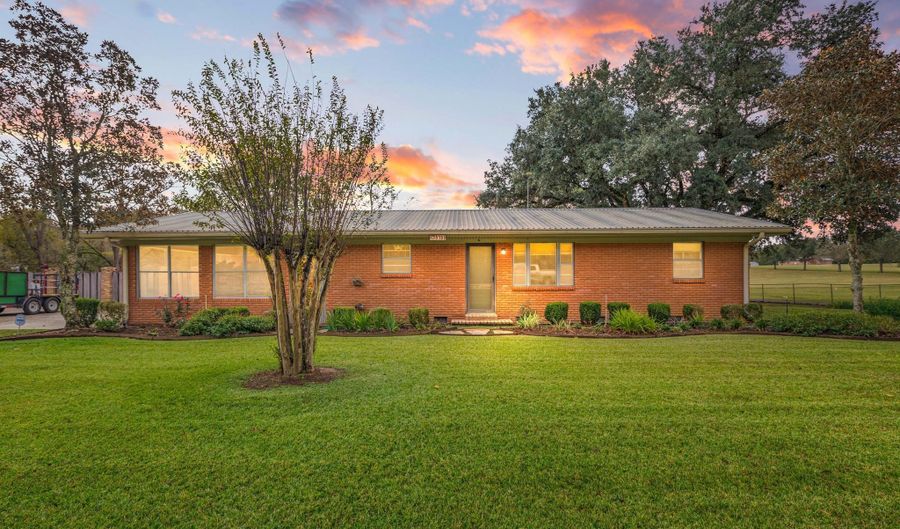 6166 La-93, Arnaudville, LA 70512 - 4 Beds, 2 Bath