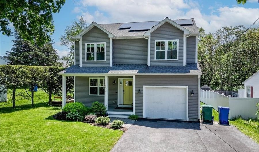 100 E View Ave, Cranston, RI 02920 - 3 Beds, 3 Bath