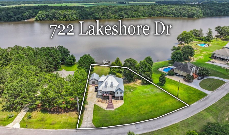 722 Lakeshore Dr, Autaugaville, AL 36003 - 3 Beds, 4 Bath