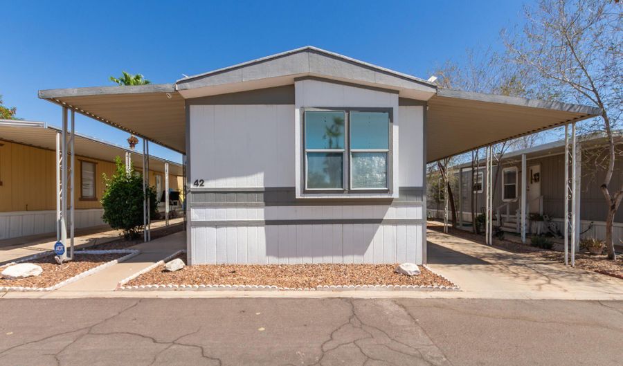 1221 N DYSART Rd 42, Avondale, AZ 85323 - 3 Beds, 2 Bath
