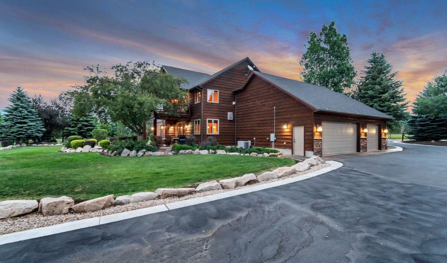 2984 WINTERTON, Charleston, UT 84032 - 5 Beds, 2 Bath