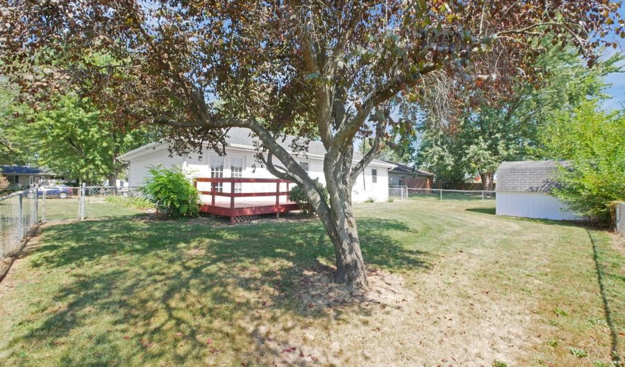 175 Kraft Dr, Ashville, OH 43103 - 3 Beds, 2 Bath