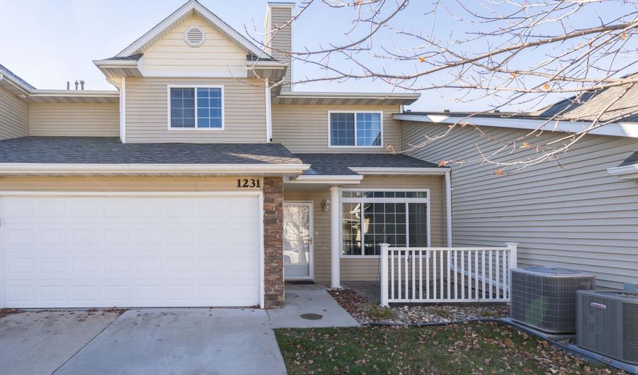 1231 SE Birch Ln, Ankeny, IA 50021 - 2 Beds, 3 Bath