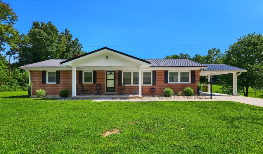 1168 KY-587, Beattyville, KY 41311 - 3 Beds, 1 Bath