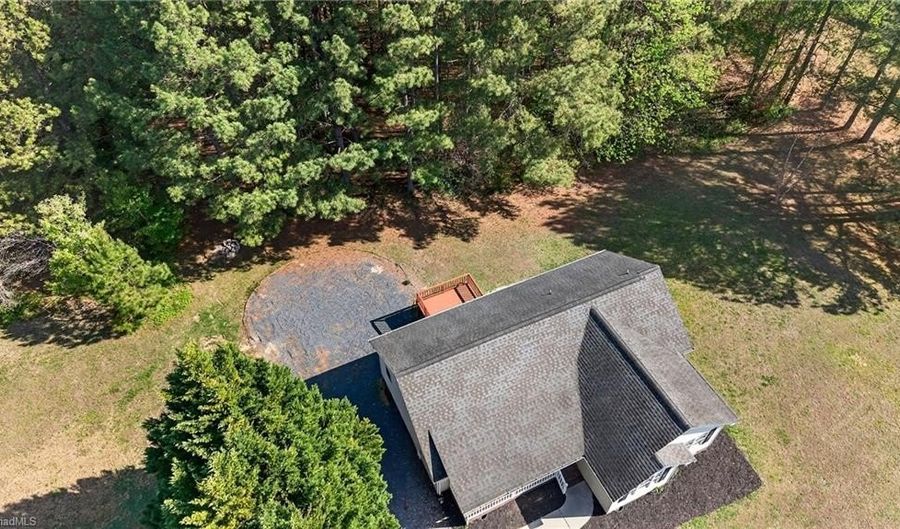 3971 Meadow Ridge Ct, Asheboro, NC 27205 - 3 Beds, 2 Bath