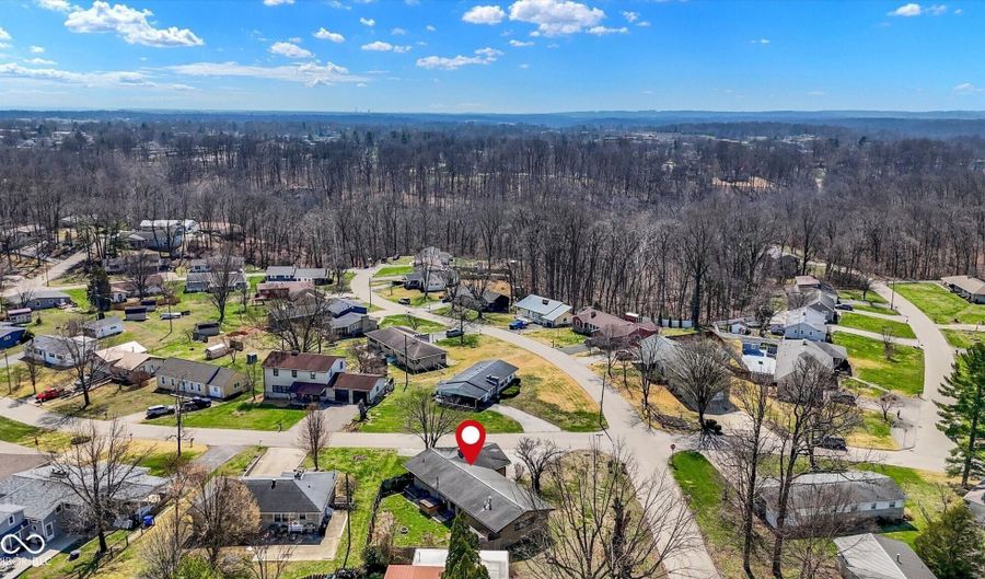 122 Edgewood Dr, Bedford, IN 47421 - 4 Beds, 2 Bath