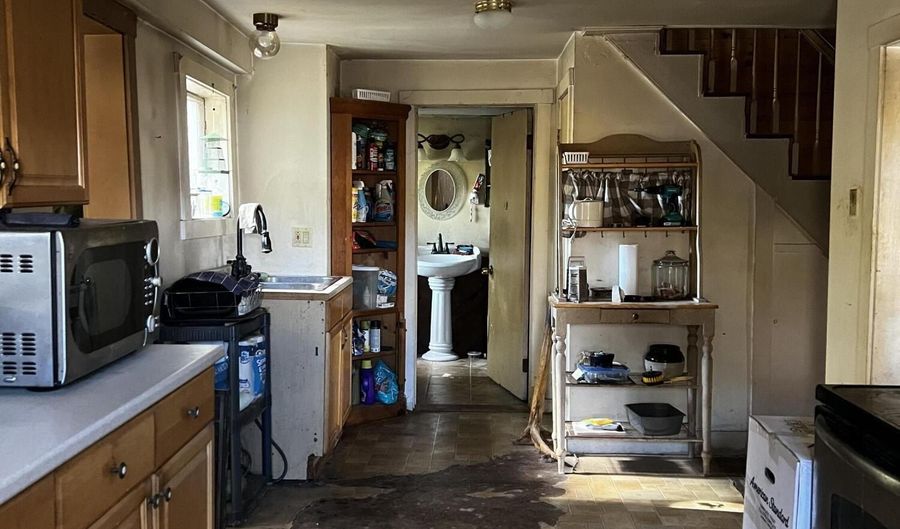 6 Crooker St, Bath, ME 04530 - 4 Beds, 0 Bath