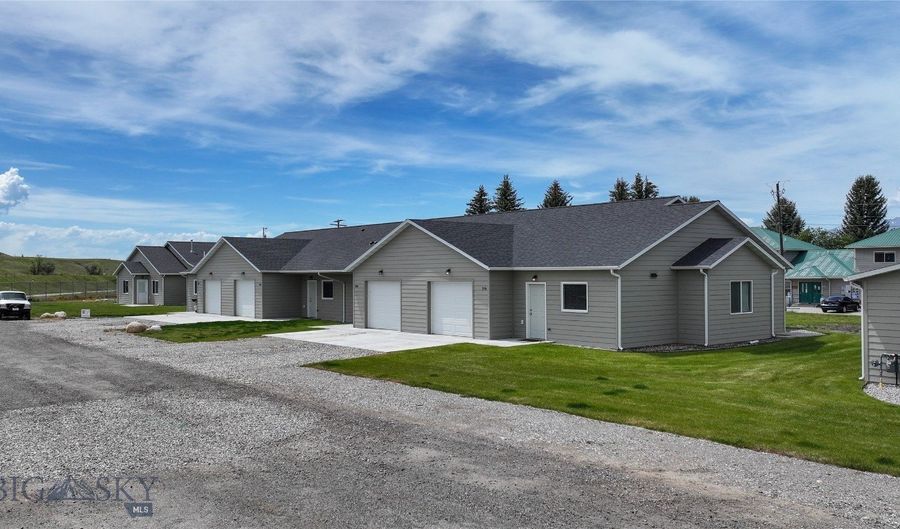 306 W 9th Ave, Big Timber, MT 59011 - 3 Beds, 2 Bath