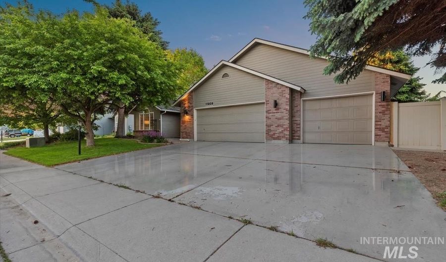 11909 W Patrina Dr, Boise, ID 83713 - 3 Beds, 2 Bath