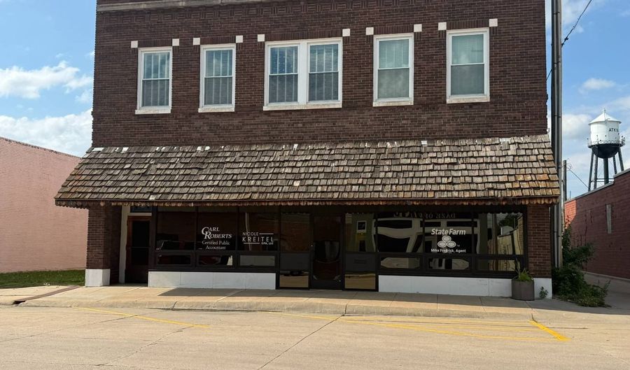 112 W State Street Loft Apartment, Atkinson, NE 68713 - 2 Beds, 4 Bath