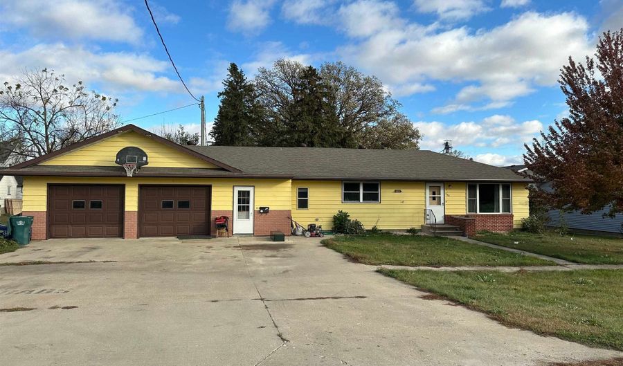 455 4th Ave, Ashton, IA 51232 - 2 Beds, 1 Bath
