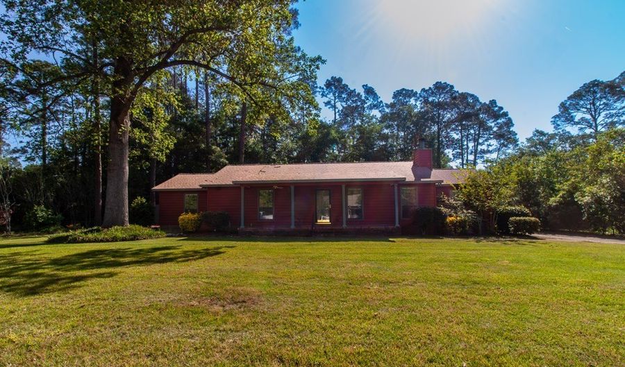1527 Longleaf Dr, Bainbridge, GA 39819 - 3 Beds, 2 Bath