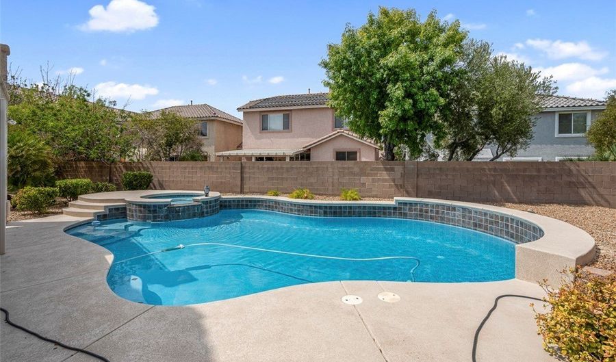 10150 Timber Willow Ave, Las Vegas, NV 89135 - 4 Beds, 4 Bath