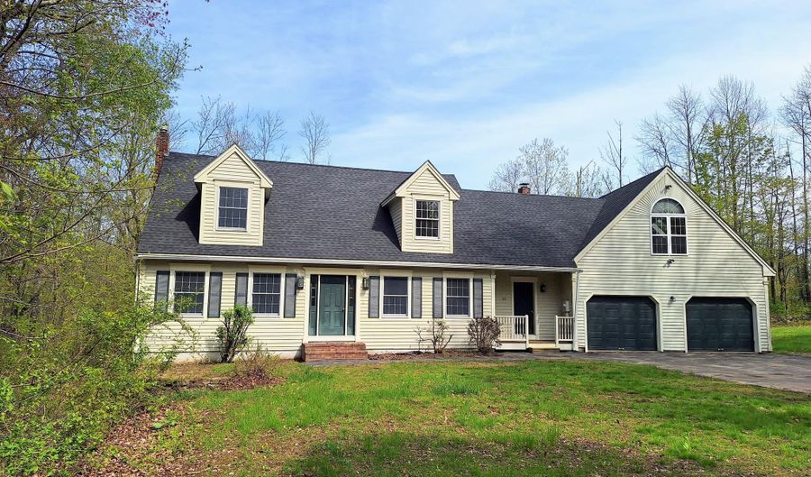 20 Brandywine Cir, Auburn, ME 04210 - 4 Beds, 4 Bath