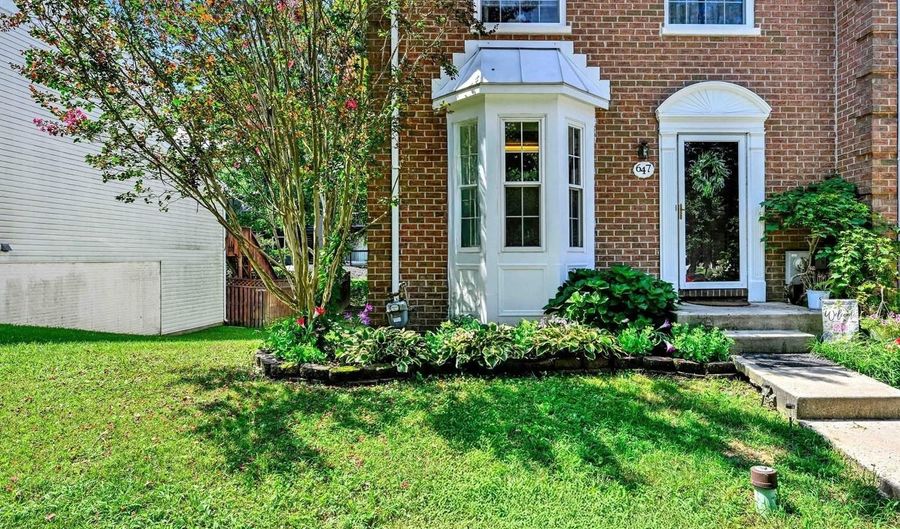 647 N BRANCH Ct, Abingdon, MD 21009 - 4 Beds, 3 Bath
