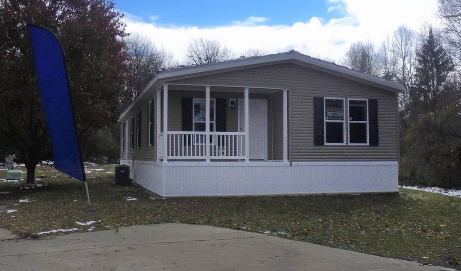 425 S Shoup St 136, Angola, IN 46703 - 3 Beds, 2 Bath