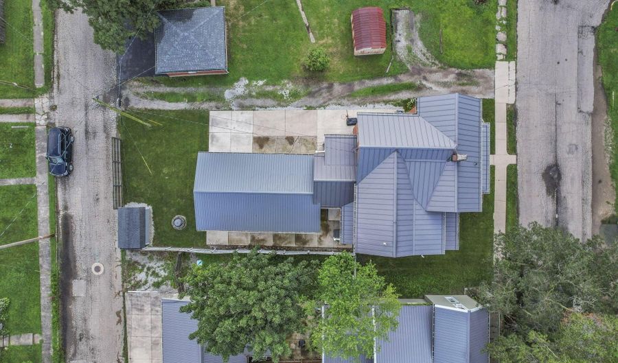 61 Church St, Ashville, OH 43103 - 4 Beds, 3 Bath