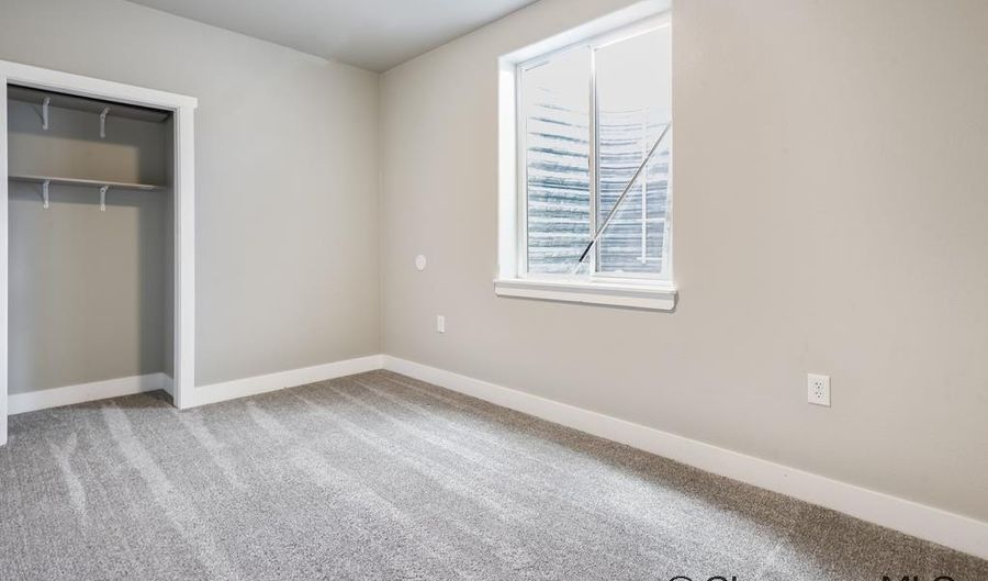 248 F QUARTER CIRCLE Loop, Cheyenne, WY 82007 - 6 Beds, 3 Bath