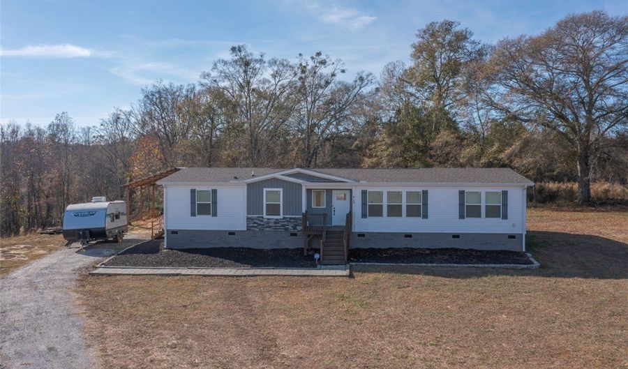 918 Norris Rd, Anderson, SC 29626 - 3 Beds, 3 Bath