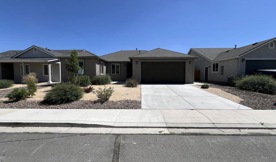 573 Country Hollow Dr, Fernley, NV 89408 - 3 Beds, 2 Bath