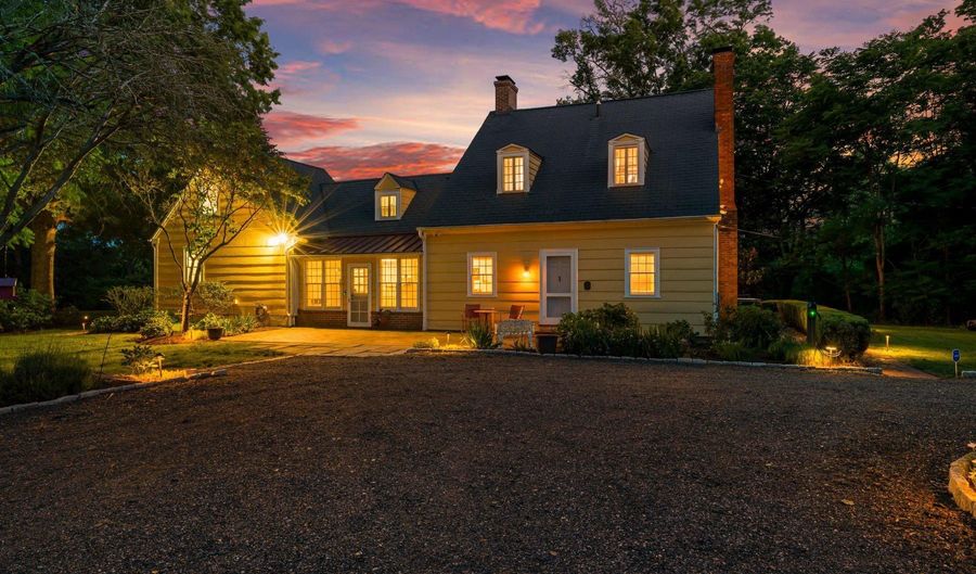 2307 CHURCH Rd, Bowie, MD 20721 - 3 Beds, 3 Bath
