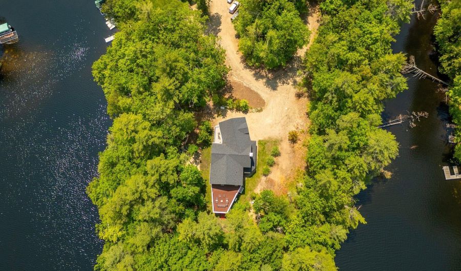 271 Red Gate Ln, Acton, ME 04001 - 6 Beds, 6 Bath