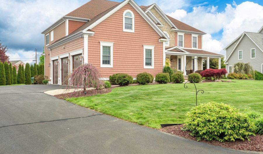 6 Congress Dr, Cromwell, CT 06416 - 5 Beds, 6 Bath