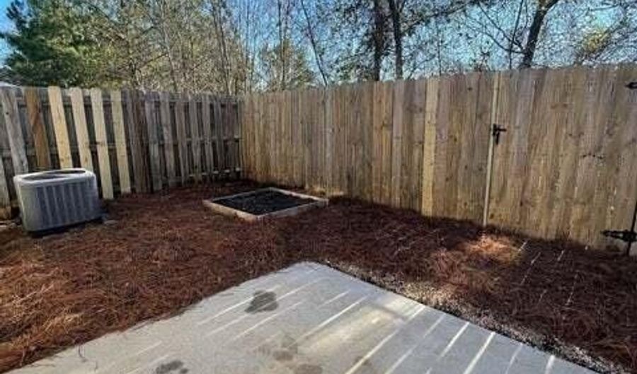 221 New Haven Ln SW, Aiken, SC 29803 - 2 Beds, 2 Bath