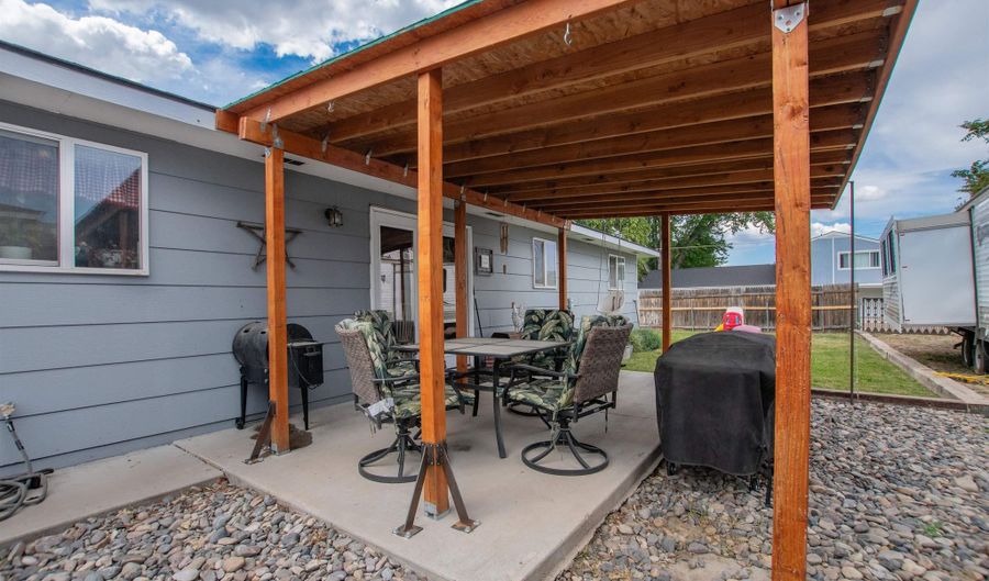 1220 N Ohio Ave, Caldwell, ID 83605 - 3 Beds, 2 Bath