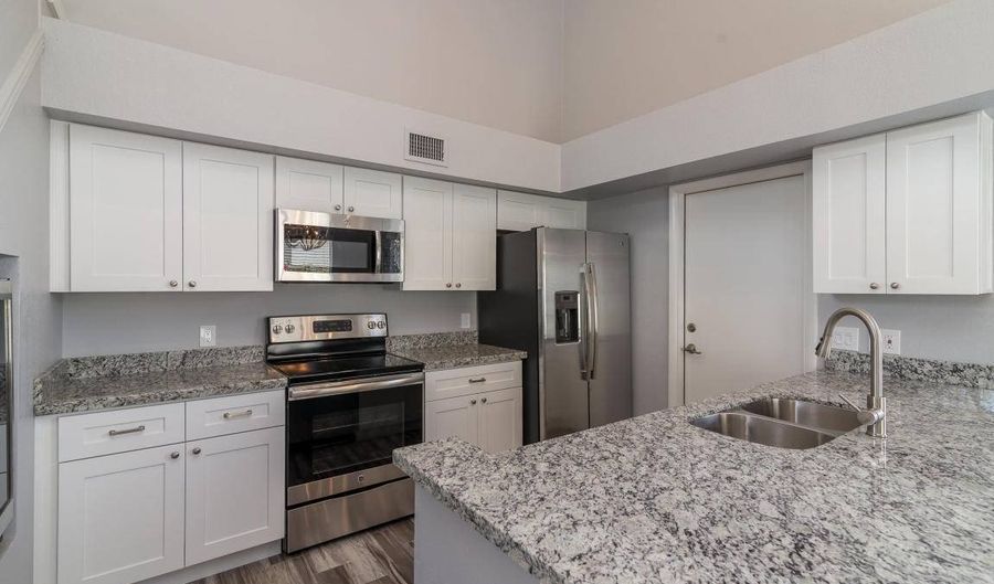 3931 W Cindy St, Chandler, AZ 85226 - 3 Beds, 3 Bath